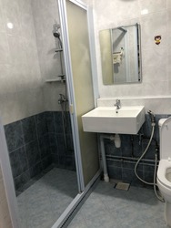 Blk 83 Strathmore Avenue (Queenstown), HDB 5 Rooms #173531912